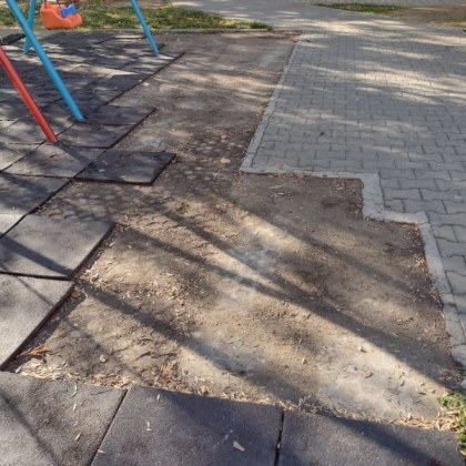Фирма е опитала да реновира детска площадка във Велико Търново