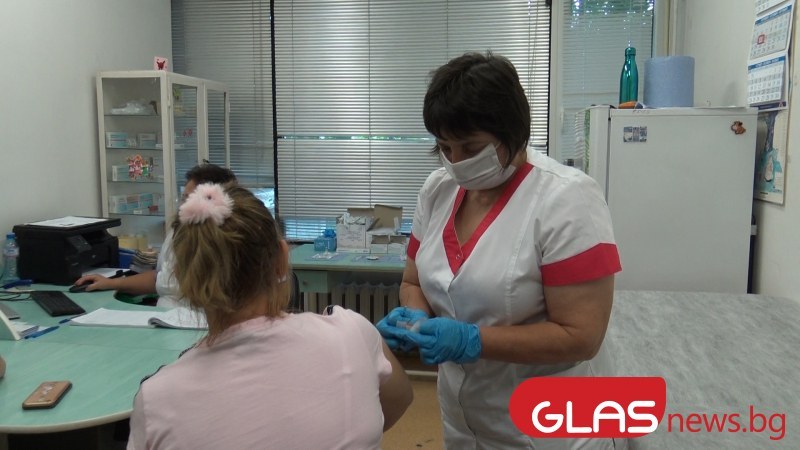 Започват да снабдяват личните лекари с ваксини