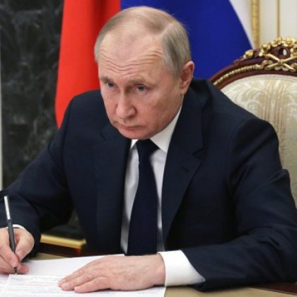 Президентът на Русия Владимир Путин е свикал за утре оперативно заседание на
