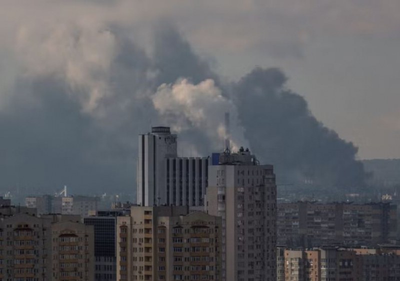 Ракета удари консулството на Германия в Киев