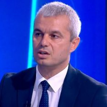 Преди дни лидерът на Възраждане Костадин Костадинов патентова името Костя