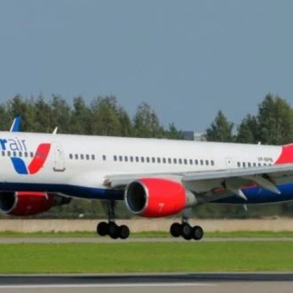Полетът на Azur Air от руската Уфа до турската Анталия