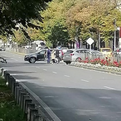 Катастрофа с няколко превозни средства стана днес във Варна Според