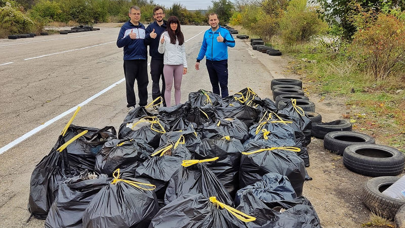 Доброволци се заеха с безхаберието на полигон в Търново