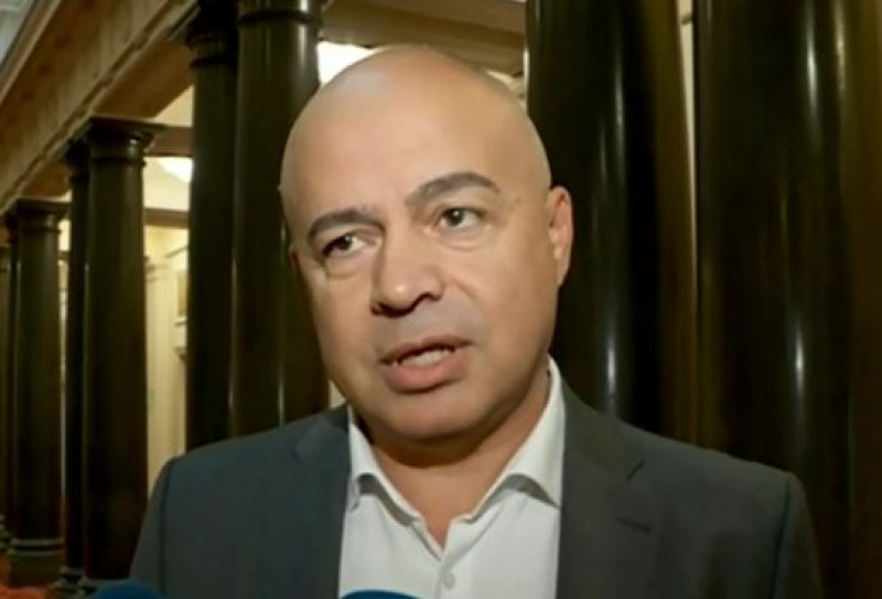 Депутатът от левицата Георги Свиленски обясни, че ако има консенсус