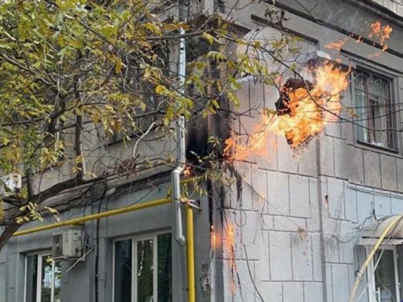 Поредица от взривове разтърсиха тази сутрин украинския град Харков, съобщиха