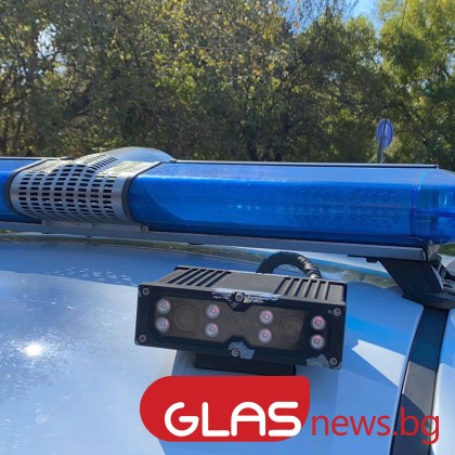 Млад мъж опита да прегази полицаи с колата си