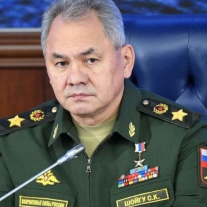 Руският министър на отбраната Сергей Шойгу каза днес на френския