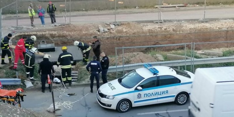 Инцидент! Жена падна в дълбок изкоп в Русе