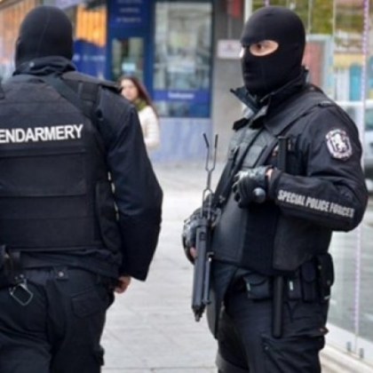 Полиция прокуратура и КПКОНПИ провеждат спецакция в Белоградчик По неофициална