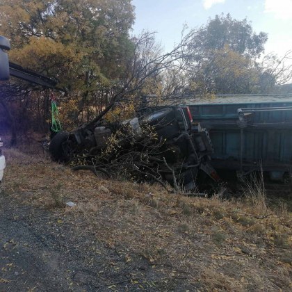 41 годишен мъж загина при тежка катастрофа с товарен автомобил край