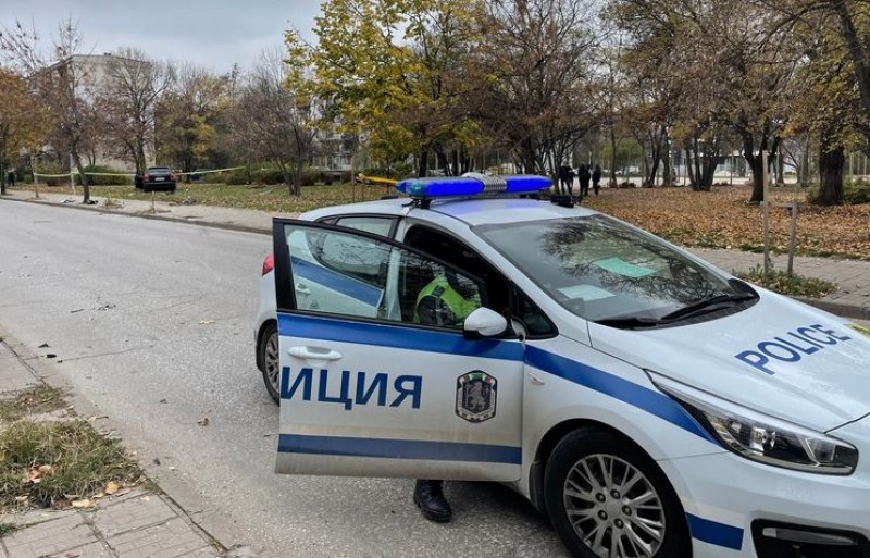 Шофьор блъсна жена на пешеходна пътека и избяга