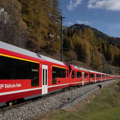 В Швейцария счупиха световния рекорд за най дълга влакова композиция в