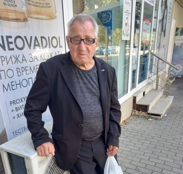 Пенсионер излезе от болница без пари дори за храна, помогнаха му СНИМКА