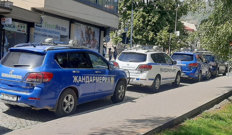 Асеновградски полицаи задържаха подател на фалшив сигнал на  телефон 112.