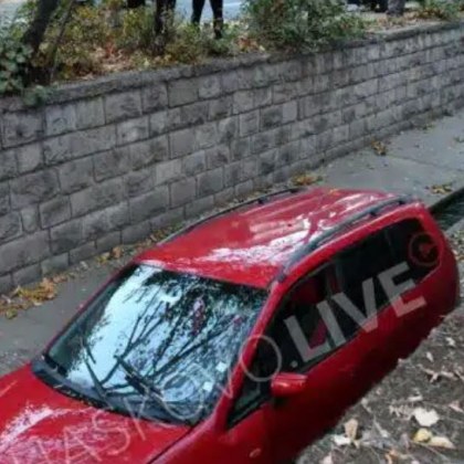 Задържаха пиян 42 годишен шофьор паднал в реката в Хасково съобщиха