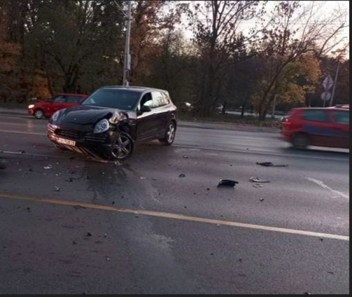 Пиян шофьор с джип в направил верижна катастрофа край София,