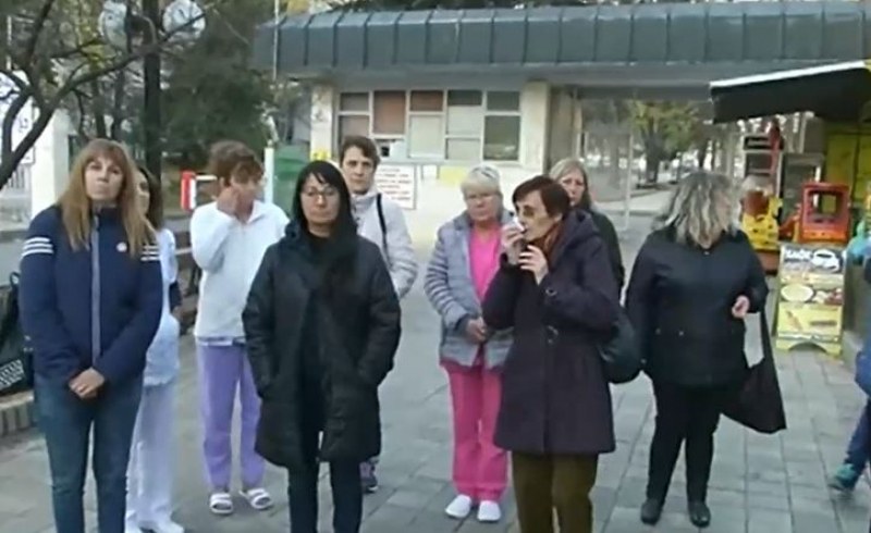 Медицински специалисти в Добрич протестират за по-високи възнаграждения от близо