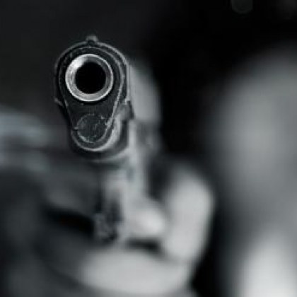 15 годишно момче простреля с въздушен пистолет момиче в Самоков съобщиха