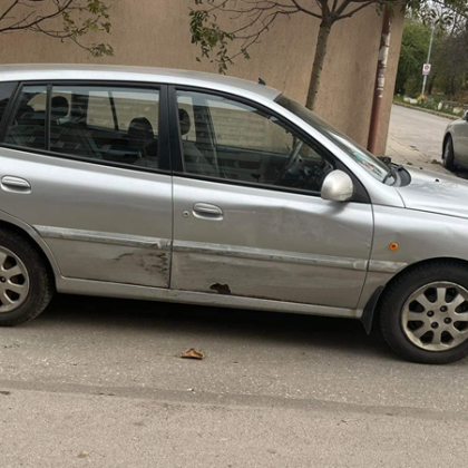 Шофьорка с джип е ударила друг лек автомобил в столицата Инцидентът