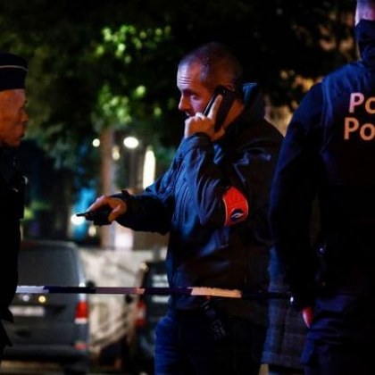 Белгийските власти разследват терористичен акт след като полицай беше убит