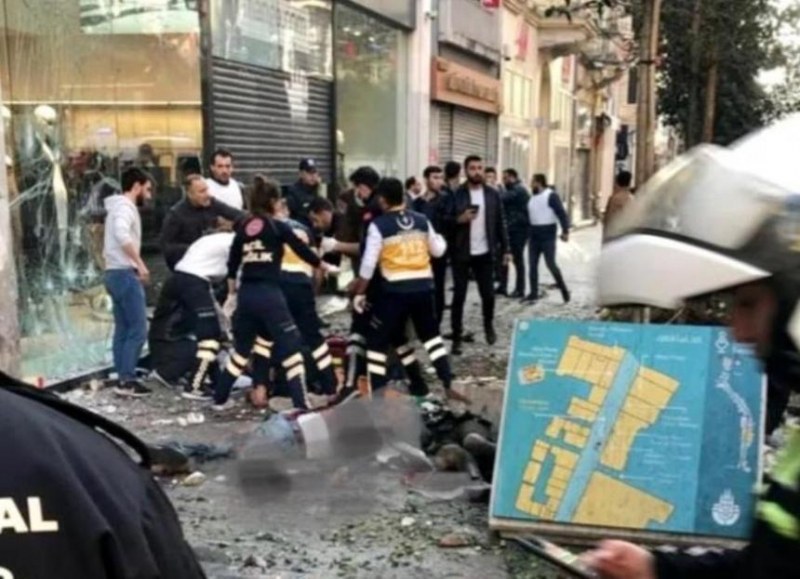 Броят на жертвите на взрива в Истанбул се увеличи до шест, 53-ма са ранени