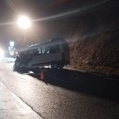 Турският шофьор връхлетял буса с шест деца на Хаинбоаз тази