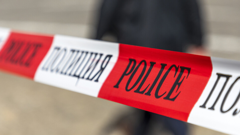 Откриха тяло жена в блок в Дупница, съобщиха от полицията.На