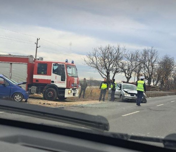 Тежка катастрофа на Околовръстното в Пловдив, три жени са в болница