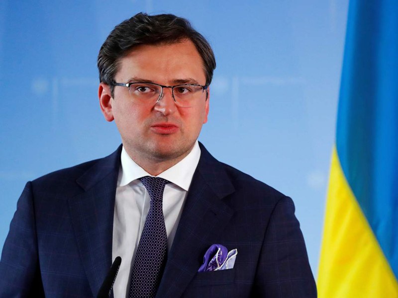 Украинският външен министър „забрани" на Запада да се умори да помага на Киев