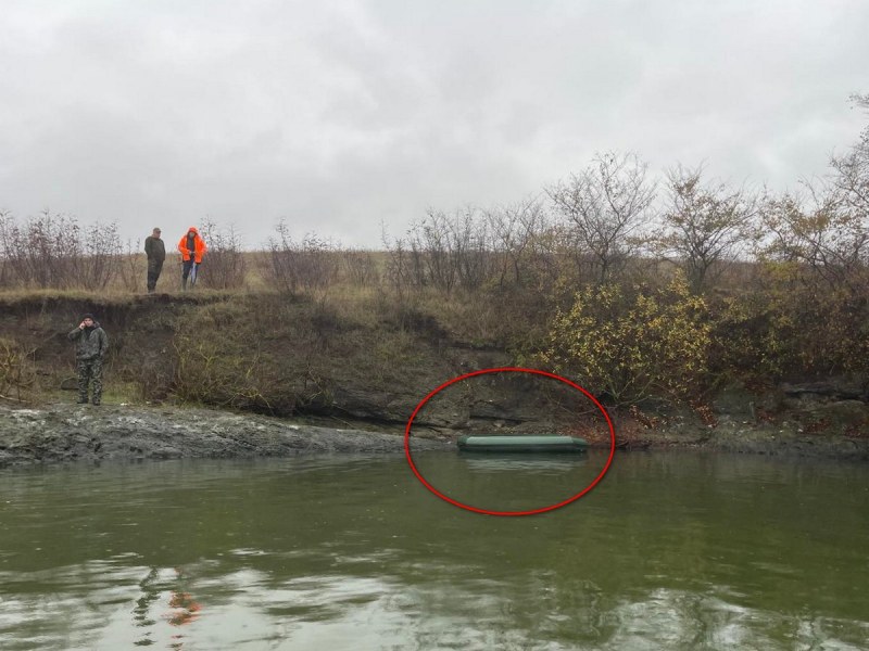 Откриха гумената лодка на изчезналите рибари