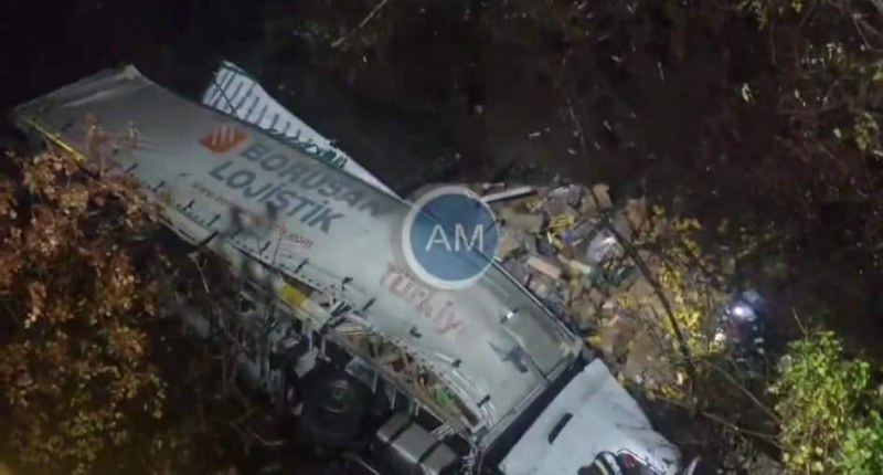 Тежка катастрофа с камион е станала в Румъния. Инцидентът е