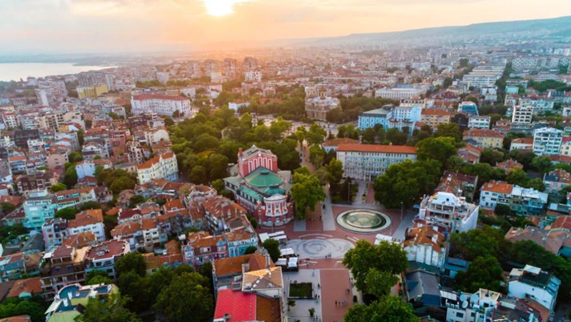 Морската столица на България Варна влезе в класация на Форбс