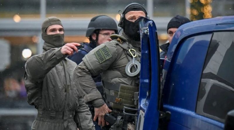 Стрелецът в Дрезден уби майка си и почина