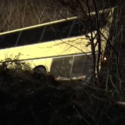 Две са версиите за фаталната катастрофа с автобус