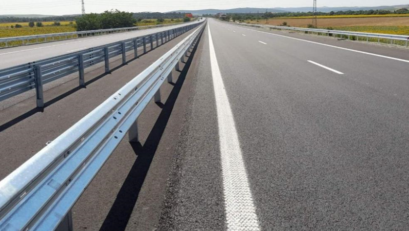 Протест спира движението на АМ 
