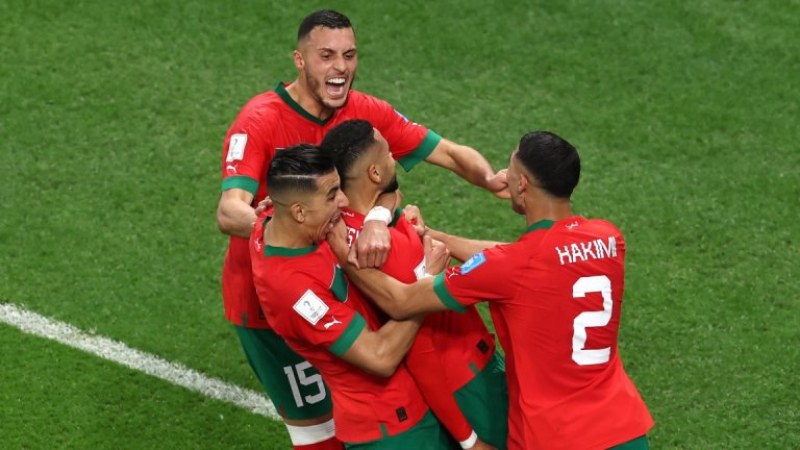 Франция и Мароко излизат във полифинален сблъсък, който ще определи