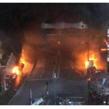 Огнена стихия в блок край Лион, загинаха 10 души