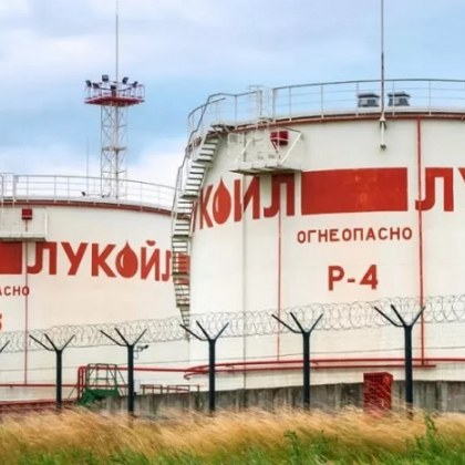 До 100 млн. лв. авансов данък върху свръхпечалбата чака служебното правителство от Лукойл