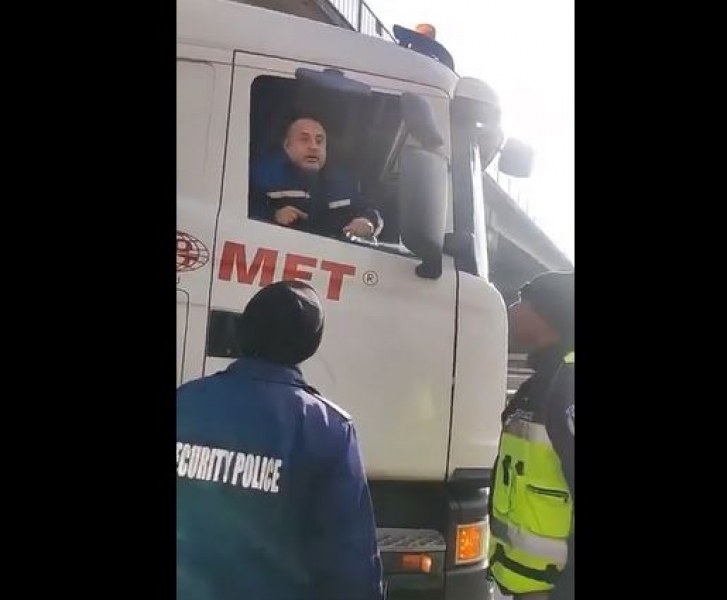 Само глобихте румънеца за блъсната патрулка, а ние щяхме да лежим! Защо?
