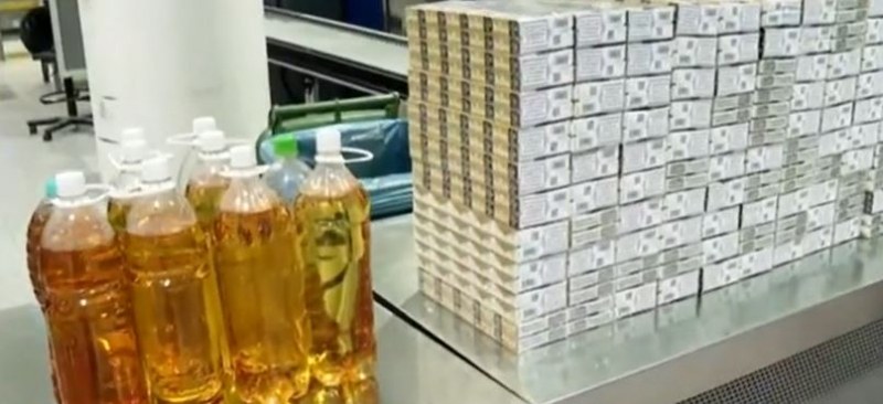 Мъж опита да качи 20 литра ракия и над 1100 кутии цигари в самолет