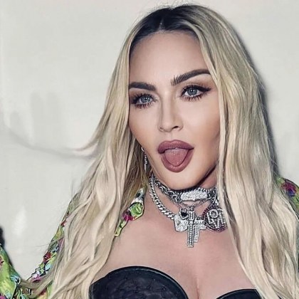 Провокативната американска поп дива Мадона отново публикува скандално съдържание в социалните