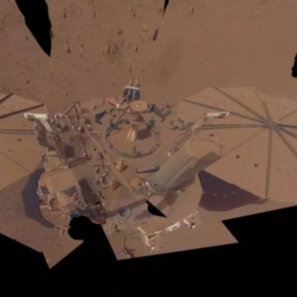 На Марс спускаемият модул InSight на НАСА замлъкна напълно което
