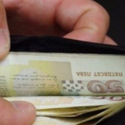 Синдикатите заплашиха с протест заради минималната заплата