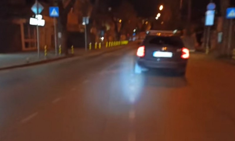 Светя като коледна елха и пак няма оправия ВИДЕО