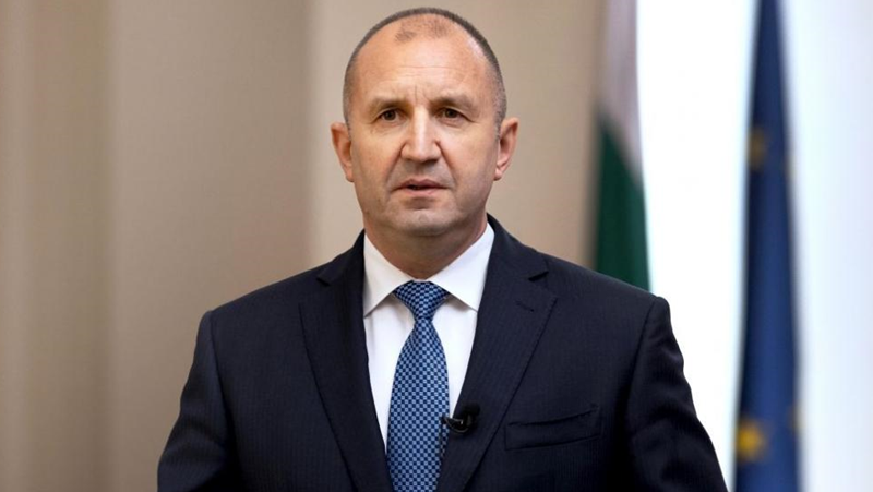 Президентът пожела мирно бъдеще за децата на България