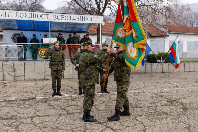 В Карлово отдават почит на загиналите военнослужещи в борбата срещу тероризма