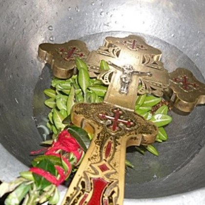 На 5 януари отбелязваме Попова Коледа или Зимен Кръстовден наричан