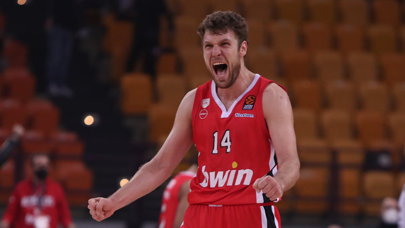 Александър Везенков грабна титлата Спортист №1 на България за 2022