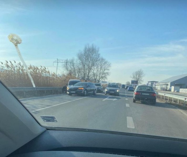 Катастрофа на Околовръстното на Пловдив! Движението е затруднено СНИМКА